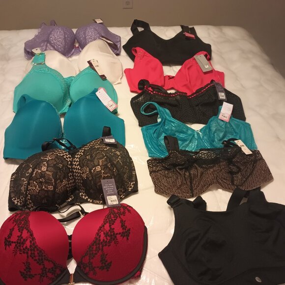 12 Brand New Bras Size 38F - Picture 1 of 3